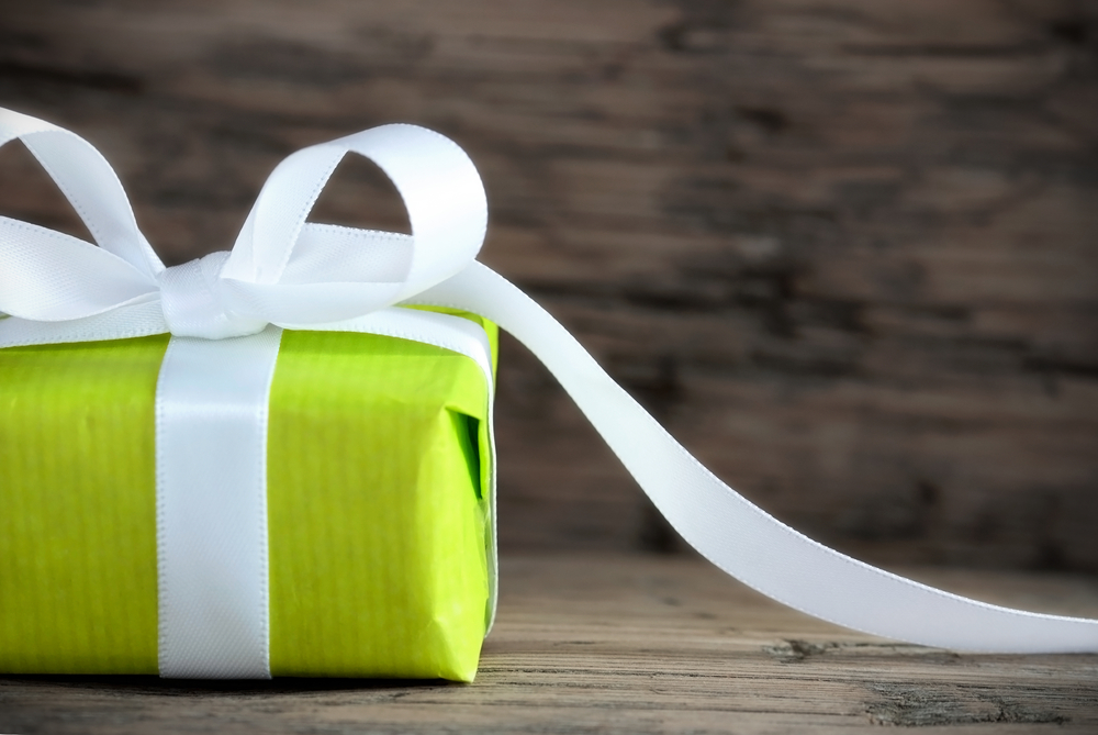 shutterstock_-green-gift